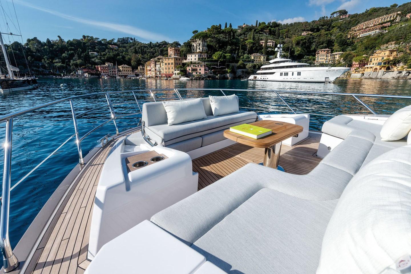 2023 Azimut
                                                             60 Image Thumbnail #4