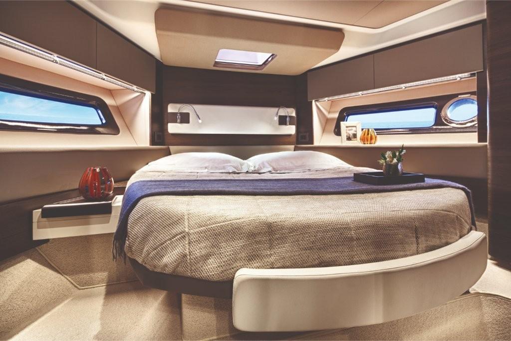 2023 Azimut
                                                             50 Image Thumbnail #27
