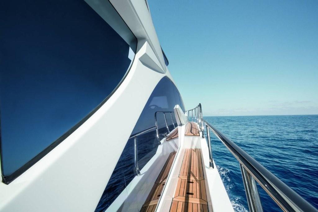 2023 Azimut
                                                             50 Image Thumbnail #5