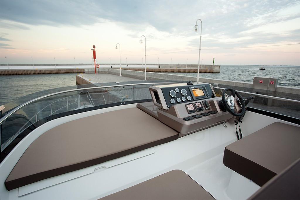 2023 Galeon
                                                             420 FLY Image Thumbnail #12