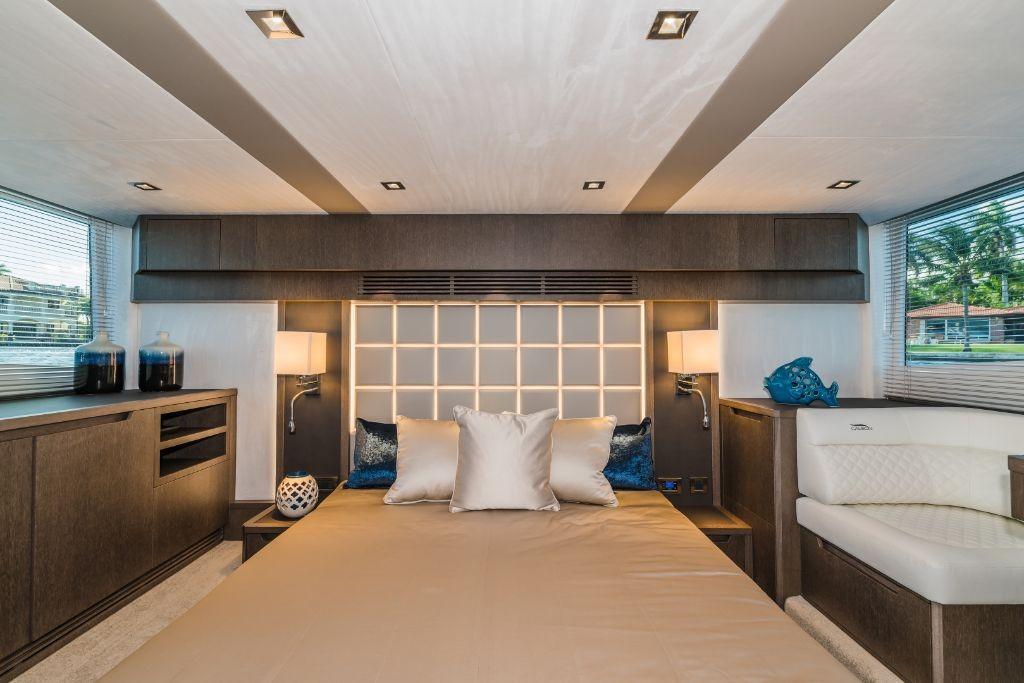 2023 Galeon
                                                             500 Fly Image Thumbnail #42
