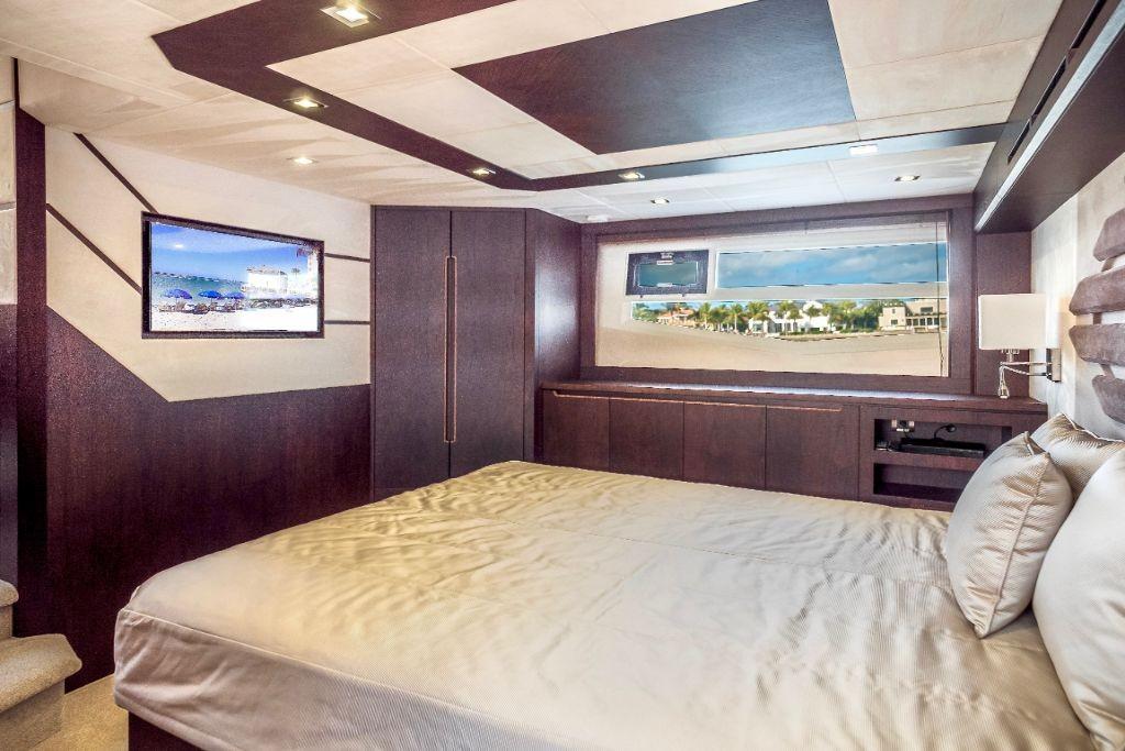 2023 Galeon
                                                             550 FLY Image Thumbnail #62