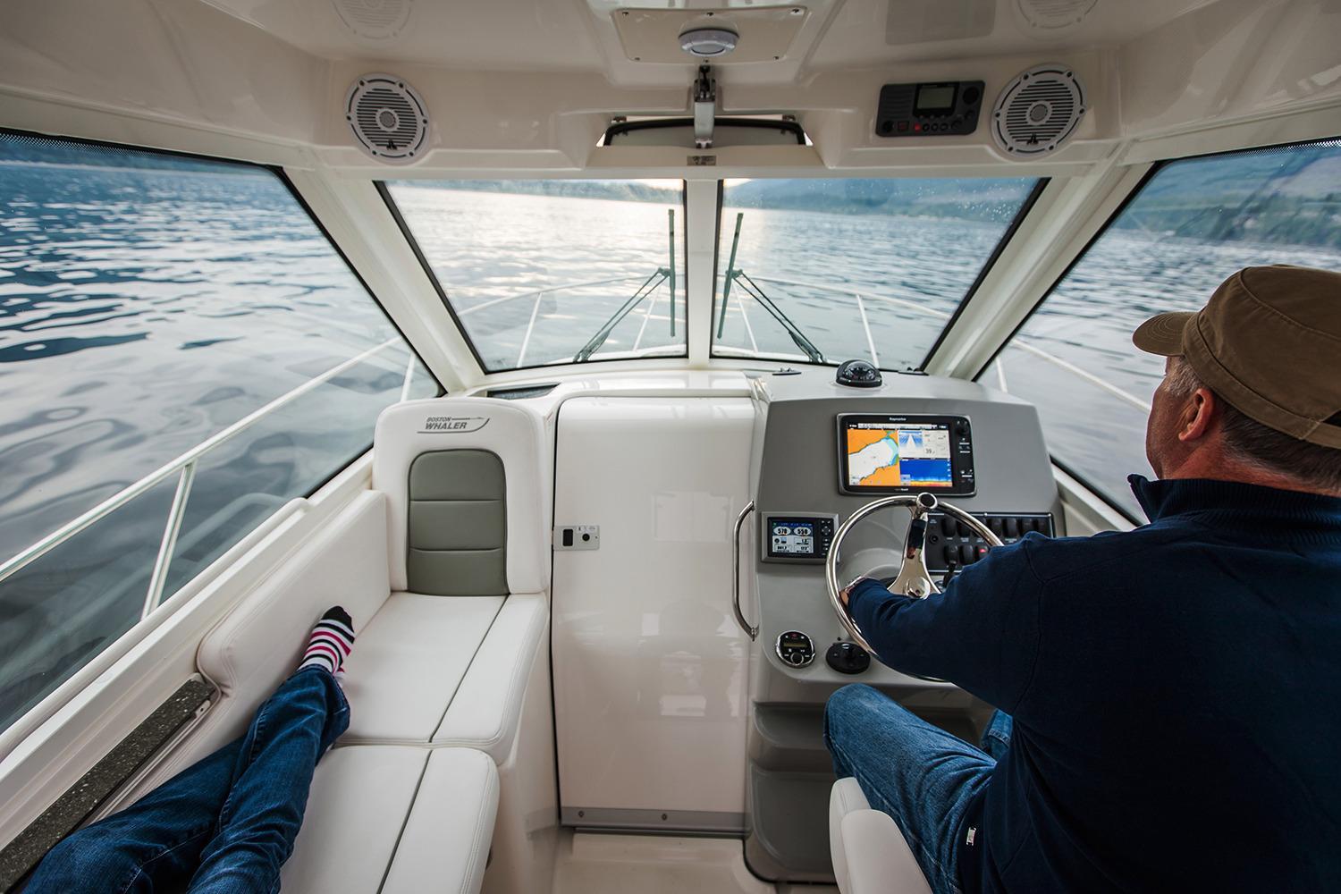 2023 Boston Whaler
                                                             285 Conquest Pilothouse Image Thumbnail #7