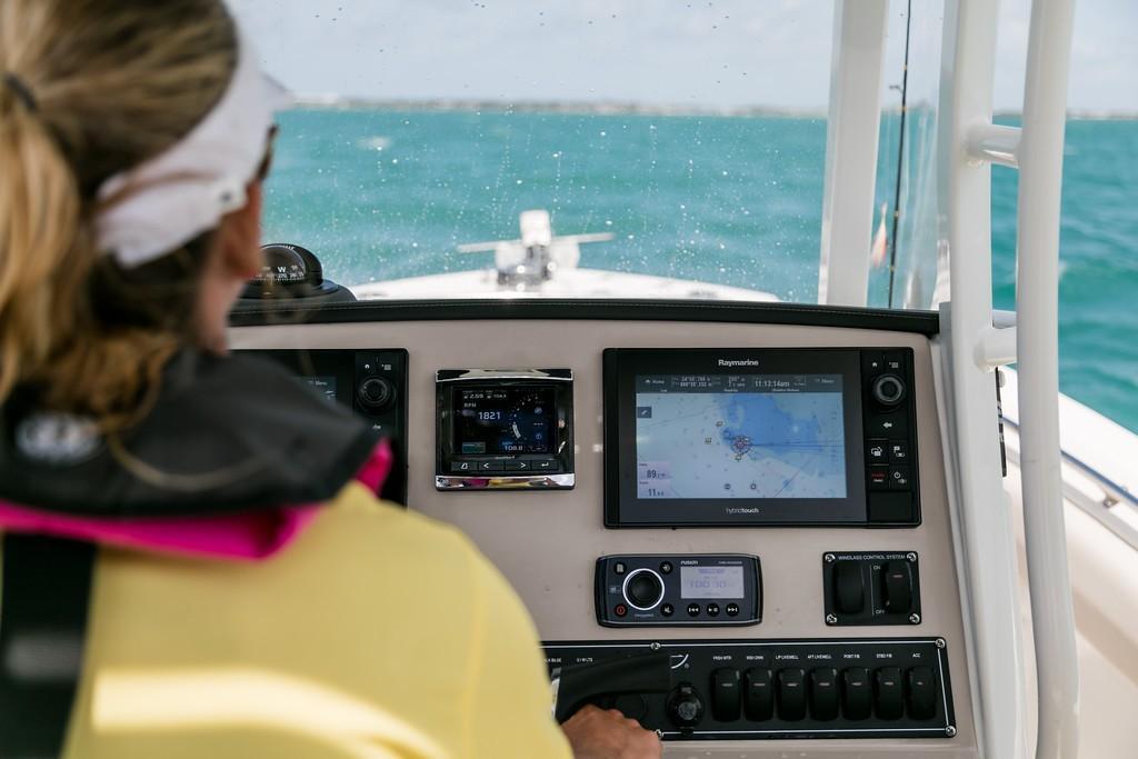 2023 Boston Whaler
                                                             230 Outrage Image Thumbnail #39