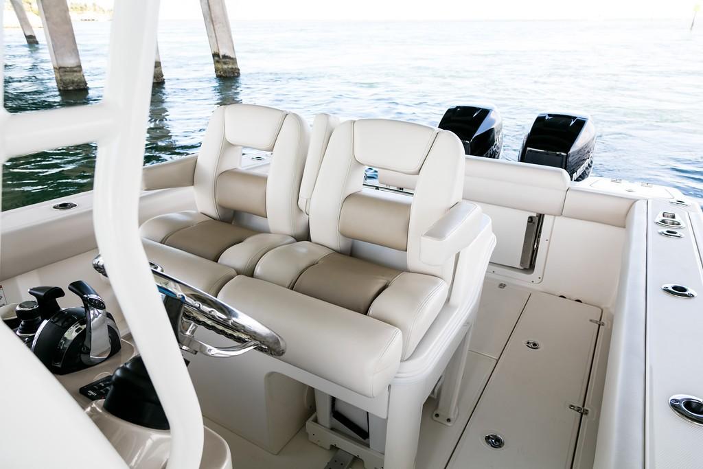 2023 Boston Whaler
                                                             280 Outrage Image Thumbnail #8
