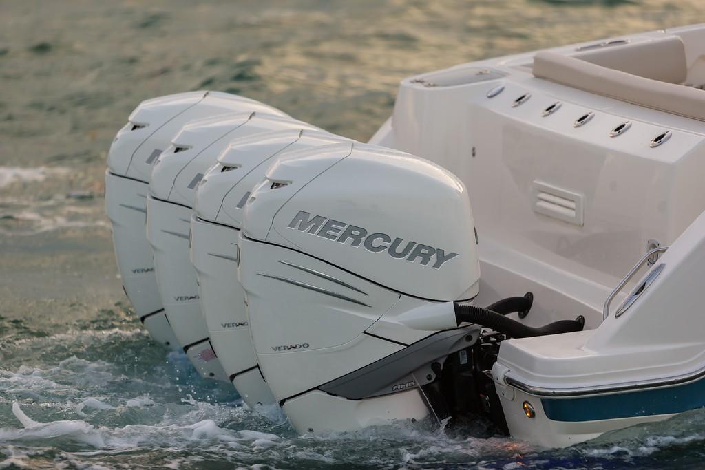 2023 Boston Whaler
                                                             420 Outrage Image Thumbnail #18