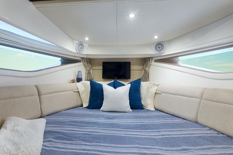 2023 Sea Ray
                                                             Sundancer 320 Image Thumbnail #10