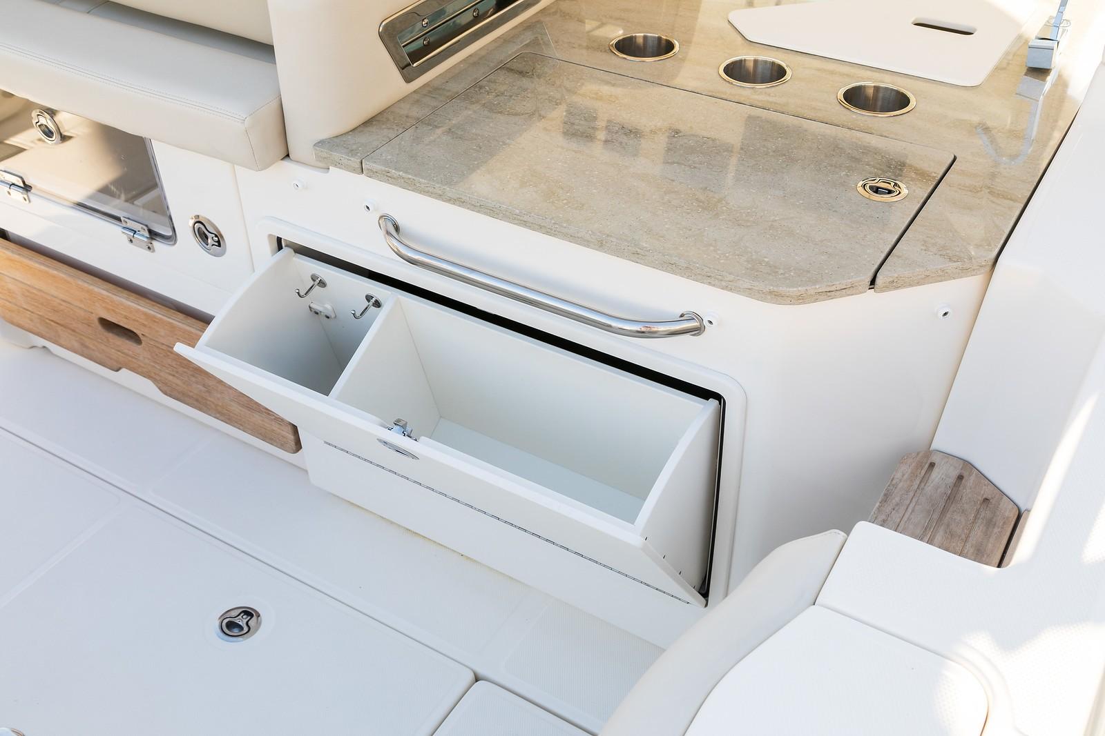 2023 Boston Whaler
                                                             350 Realm Image Thumbnail #22