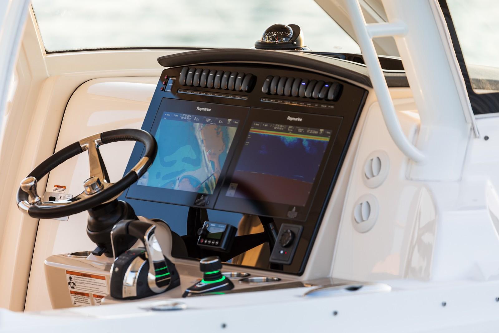 2023 Boston Whaler
                                                             350 Realm Image Thumbnail #23