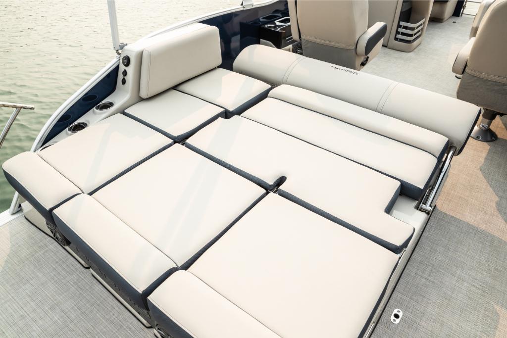 2023 Harris
                                                             Grand Mariner 230 Image Thumbnail #34