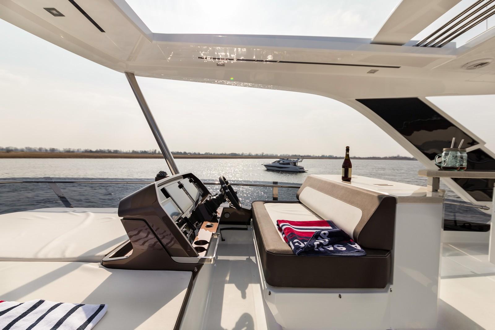 2023 Galeon
                                                             640 Fly Image Thumbnail #36