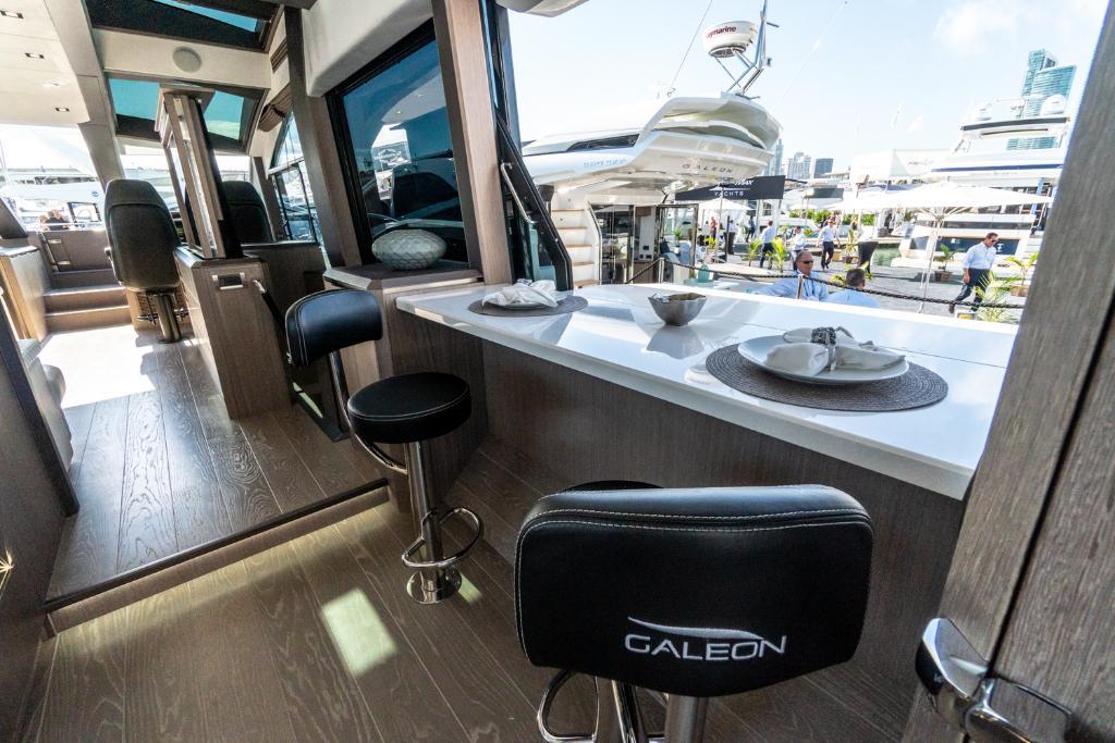 2023 Galeon
                                                             650 Sky Image Thumbnail #6