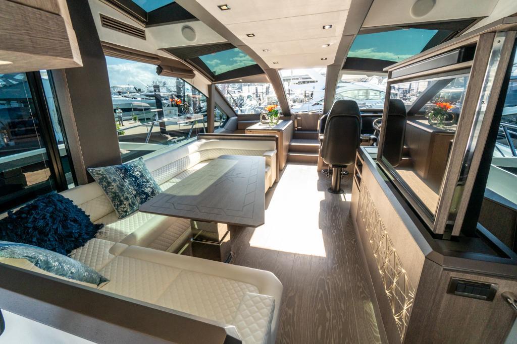 2023 Galeon
                                                             650 Sky Image Thumbnail #3