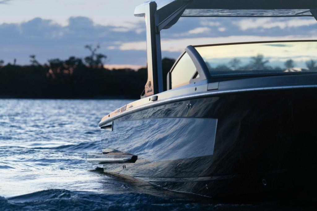 2023 Aviara
                                                             AV32 Outboard Image Thumbnail #12