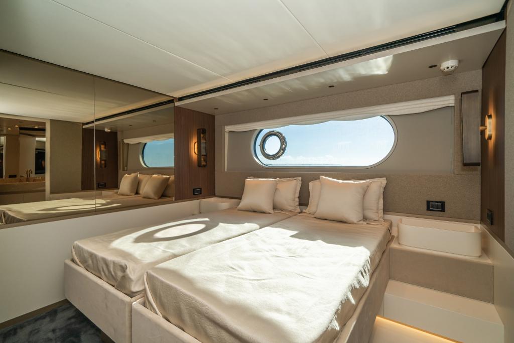 2023 Azimut
                                                             Magellano 25 Metri Image Thumbnail #71