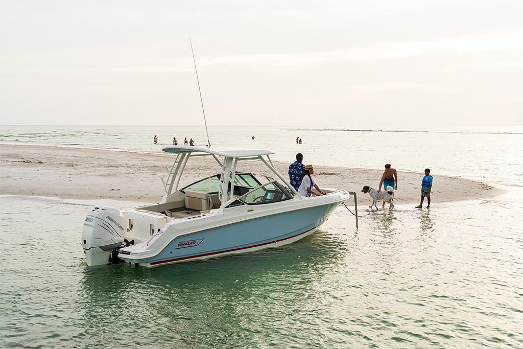 2023 Boston Whaler
                                                             240 Vantage Image Thumbnail #16