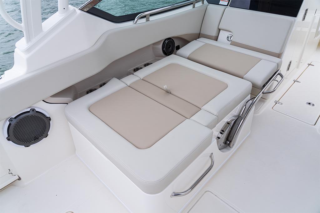 2023 Boston Whaler
                                                             240 Vantage Image Thumbnail #86