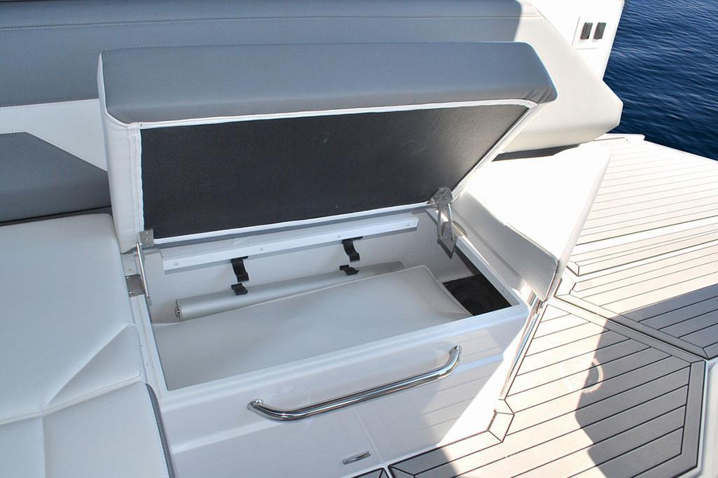 2023 Cruisers Yachts
                                                             38 GLS Image Thumbnail #12