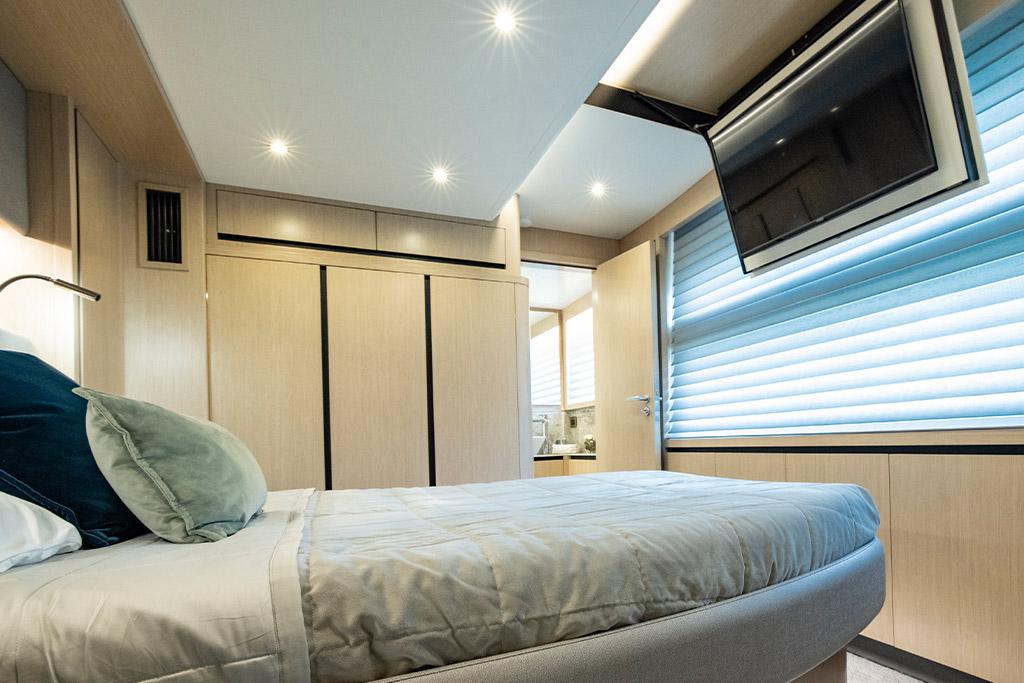 2023 Aquila
                                                             70 Luxury Image Thumbnail #22