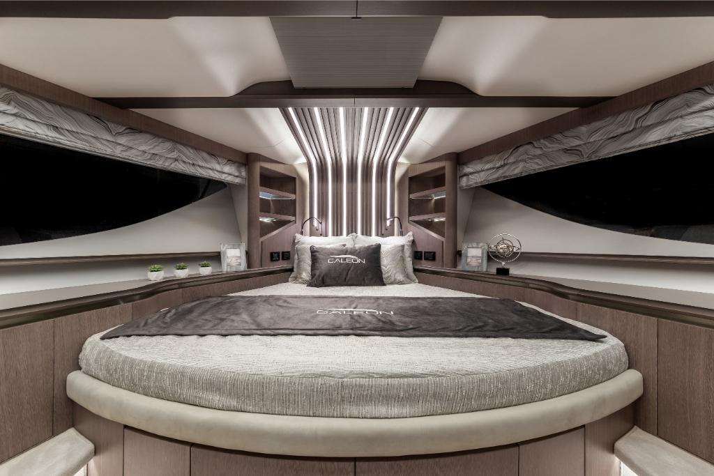 2023 Galeon
                                                             800 Fly Image Thumbnail #33
