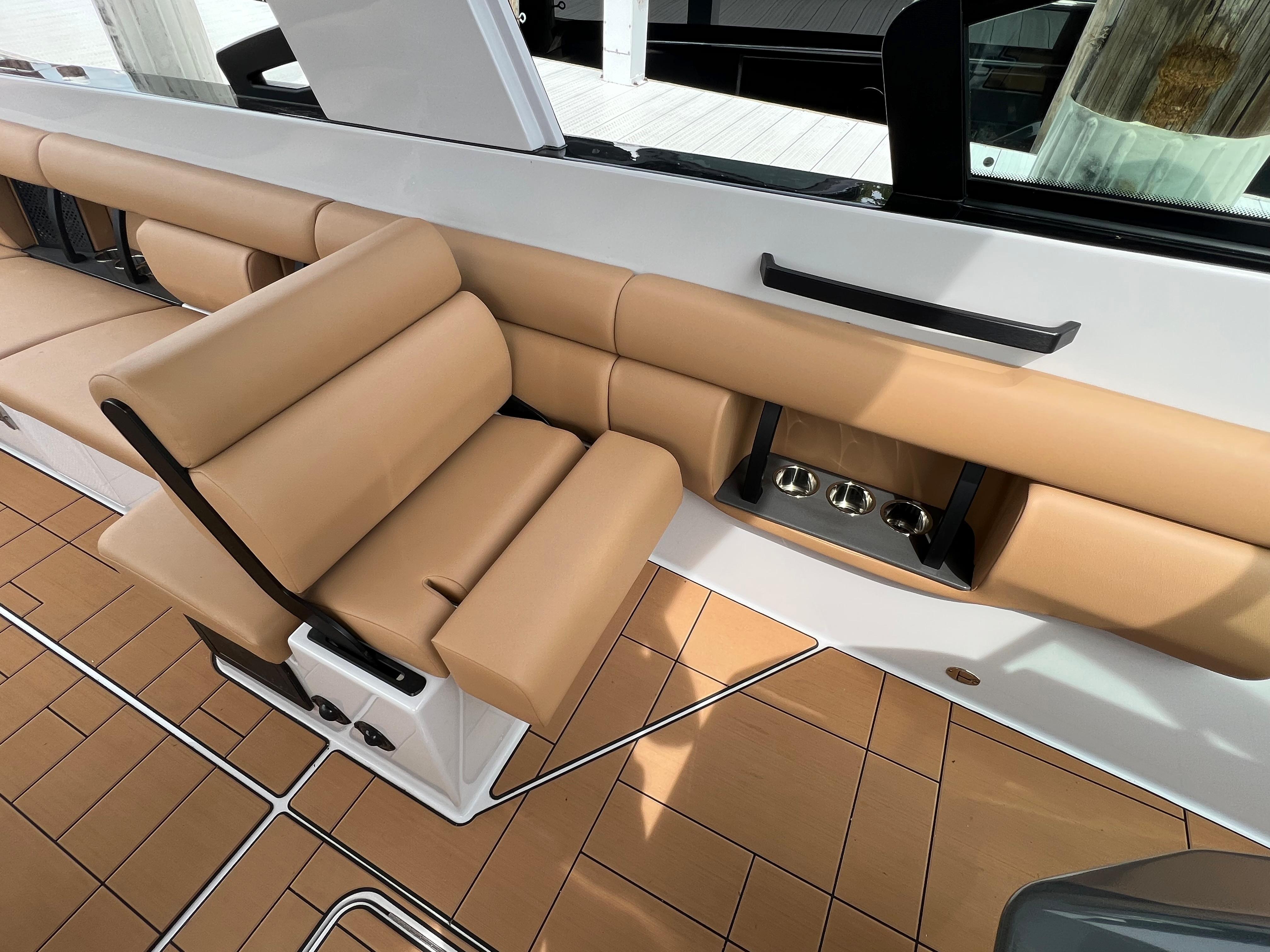 2022 Aviara
                                                             AV36 Image Thumbnail #11