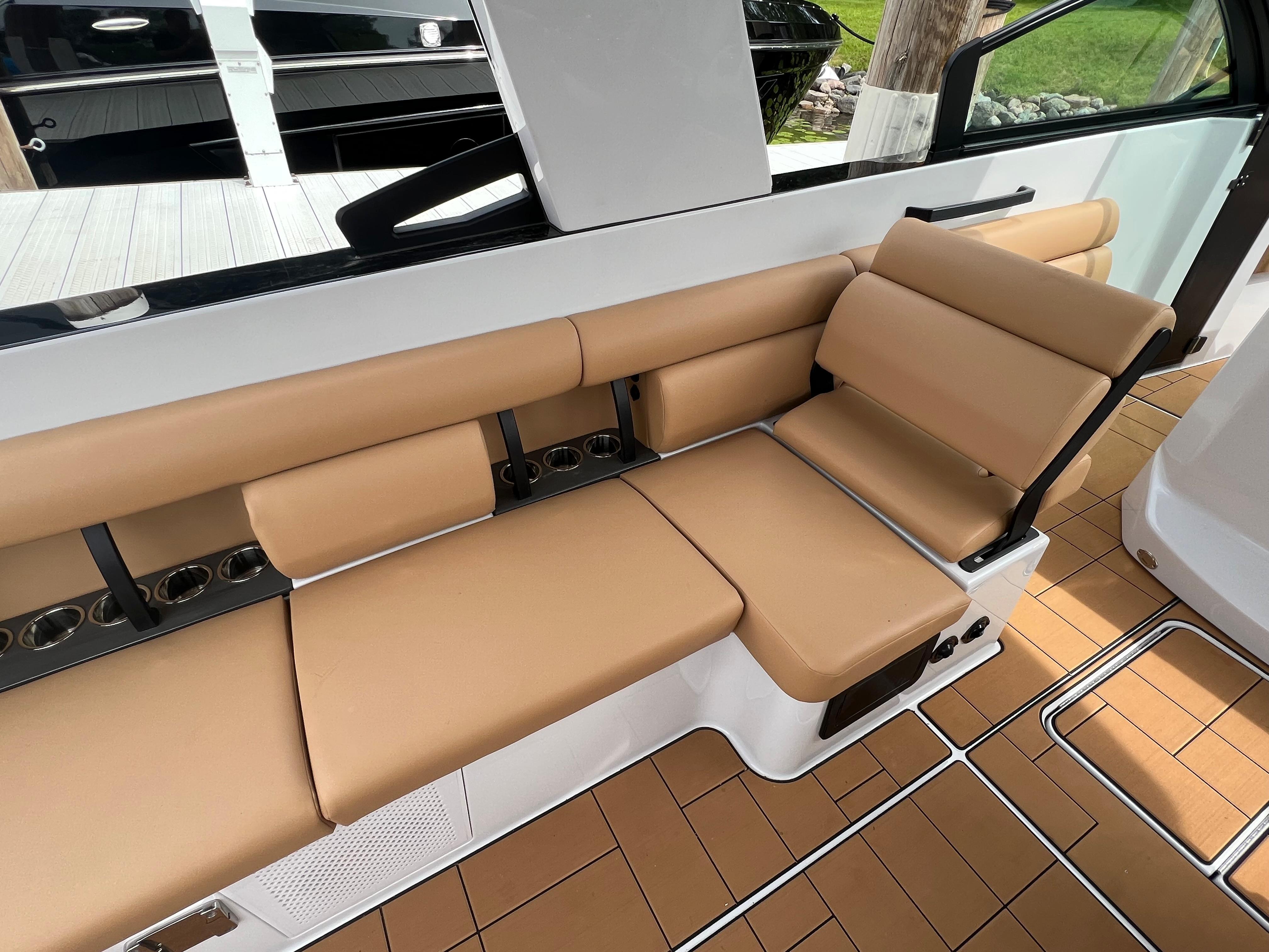 2022 Aviara
                                                             AV36 Image Thumbnail #12