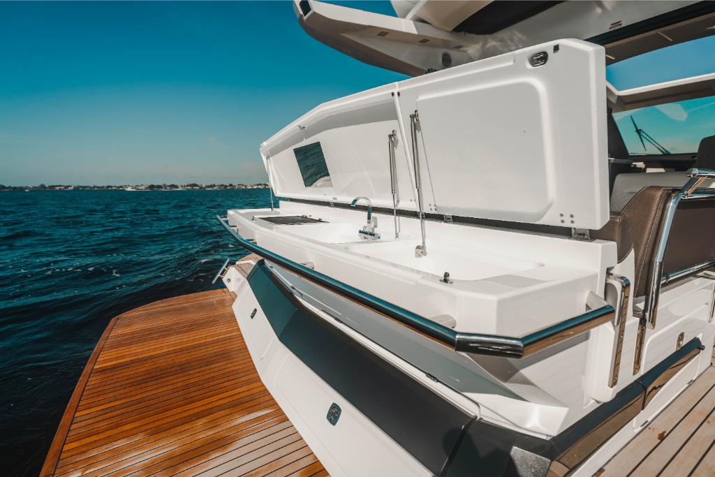 2023 Galeon
                                                             410 HTC Image Thumbnail #66