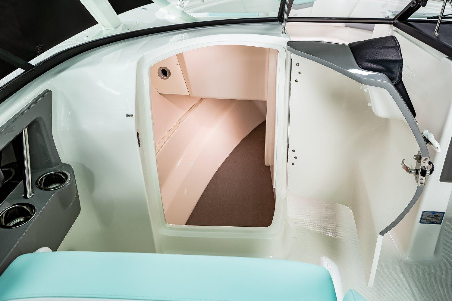 2023 Robalo
                                                             R317 Dual Console Image Thumbnail #16