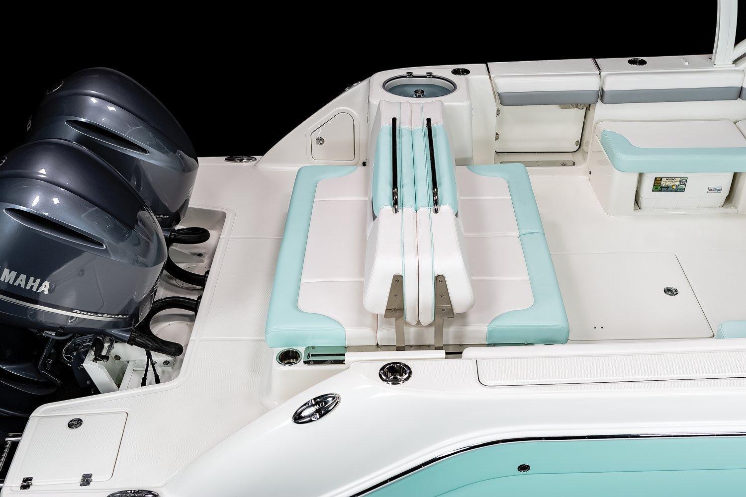 2023 Robalo
                                                             R317 Dual Console Image Thumbnail #13
