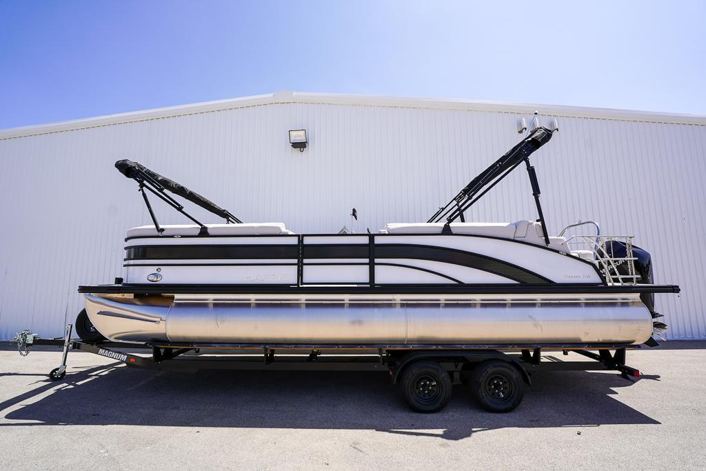 {{boat.ModelYear}} {{boat.Make}} {{boat.Model}}