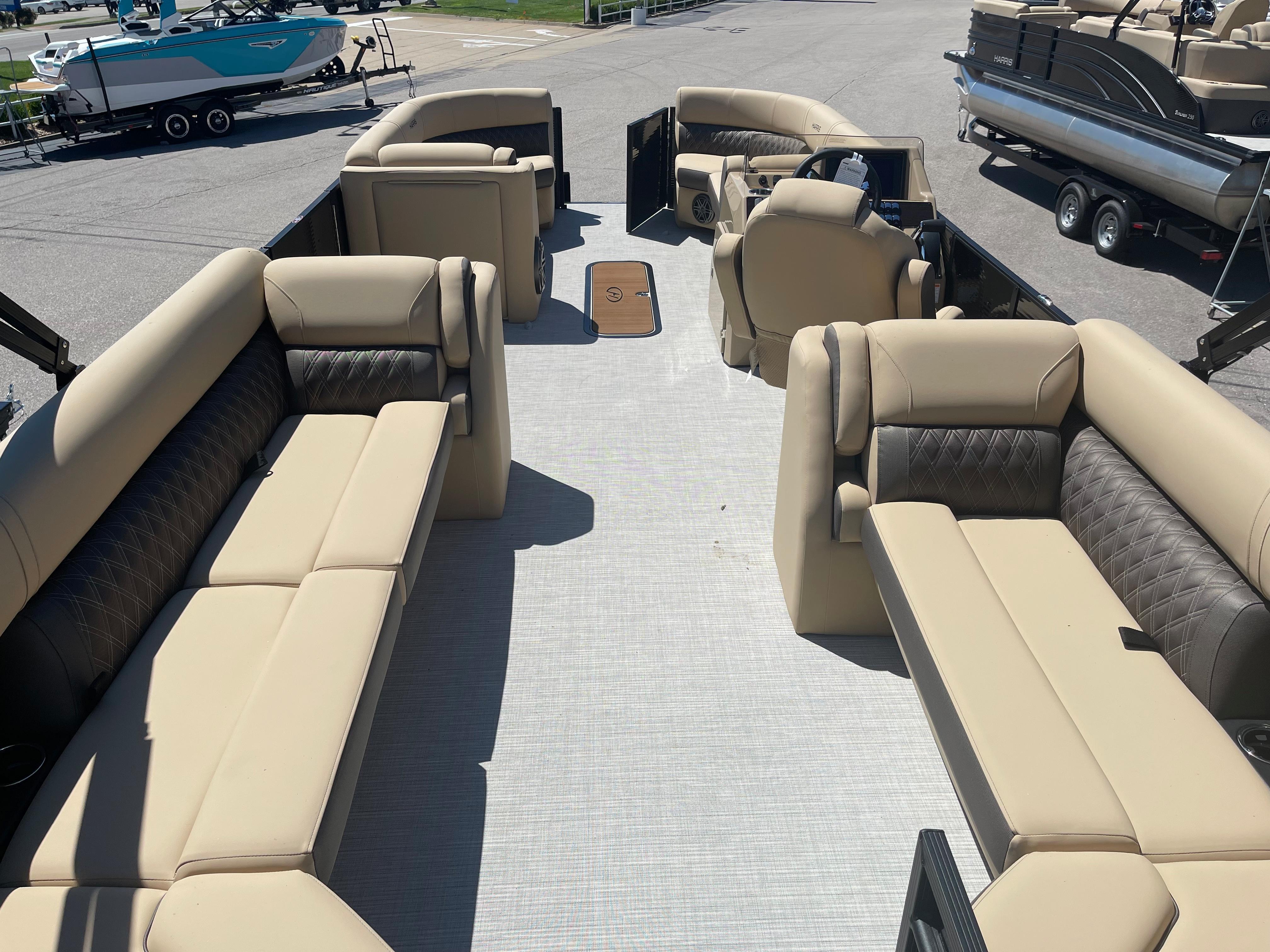 2023 Harris
                                                             Sunliner 250 Image Thumbnail #5