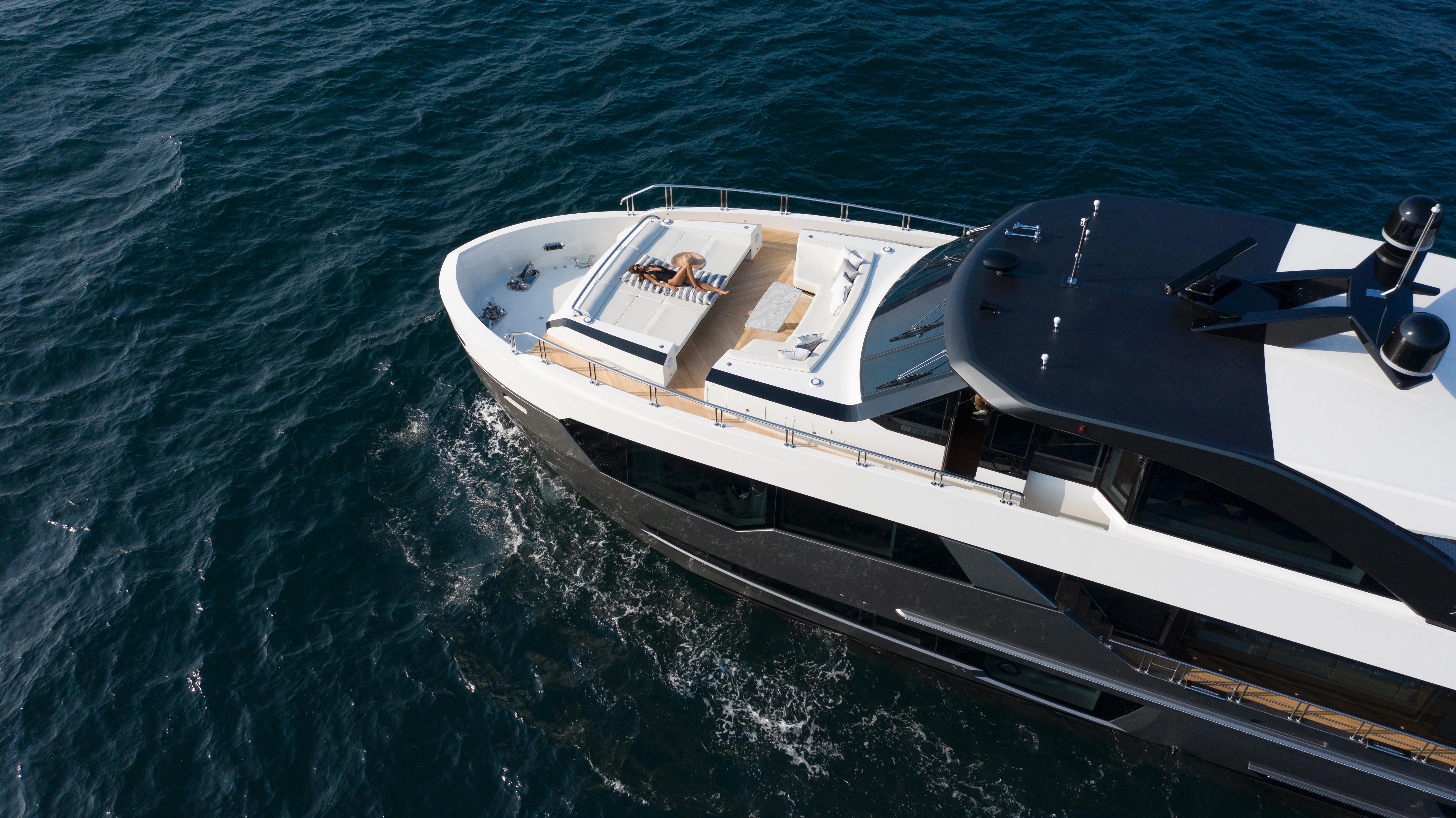 2021 Ocean Alexander
                                                             28R Image Thumbnail #5