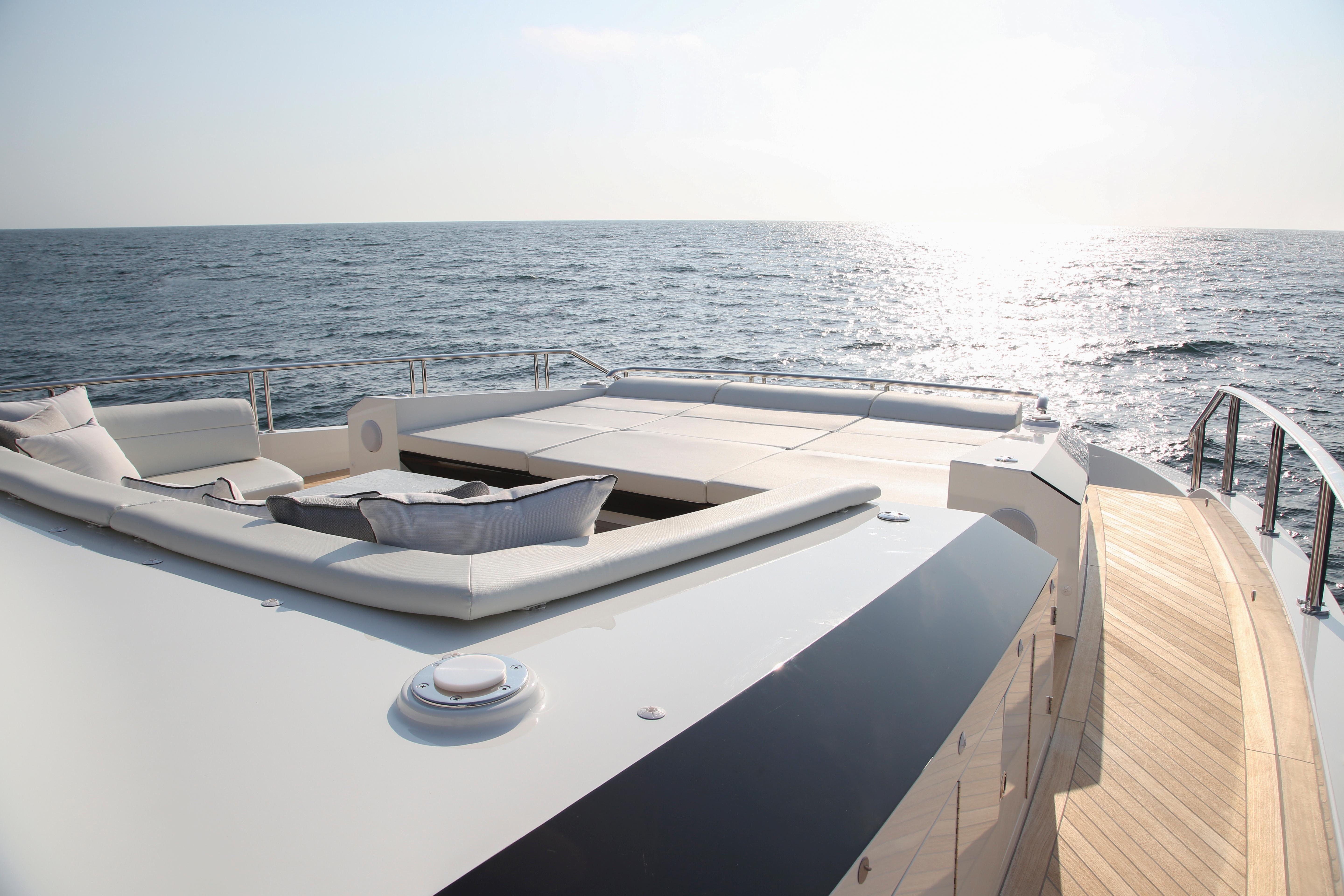 2021 Ocean Alexander
                                                             28R Image Thumbnail #11