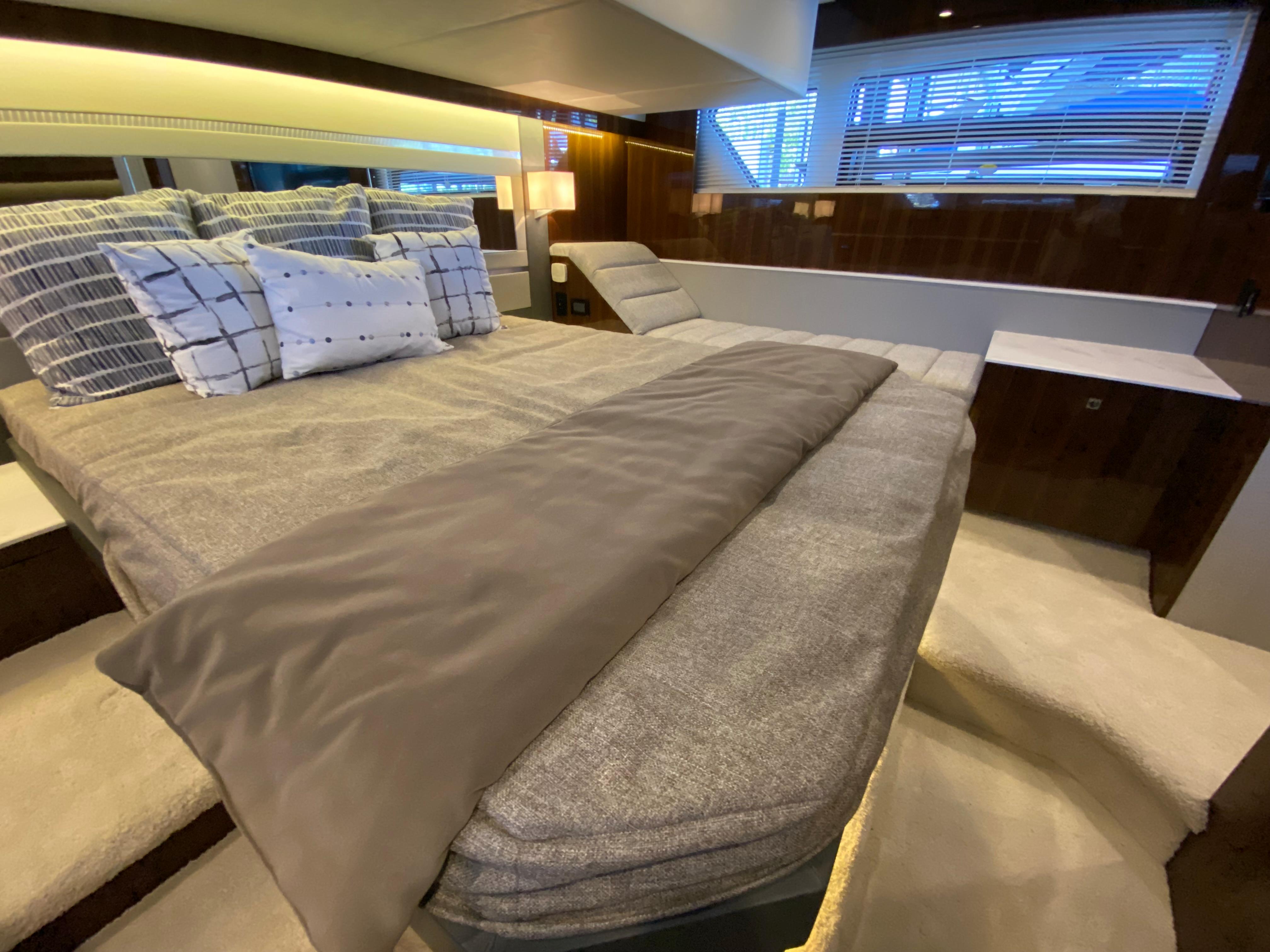2023 Cruisers Yachts
                                                             46 Cantius Image Thumbnail #7