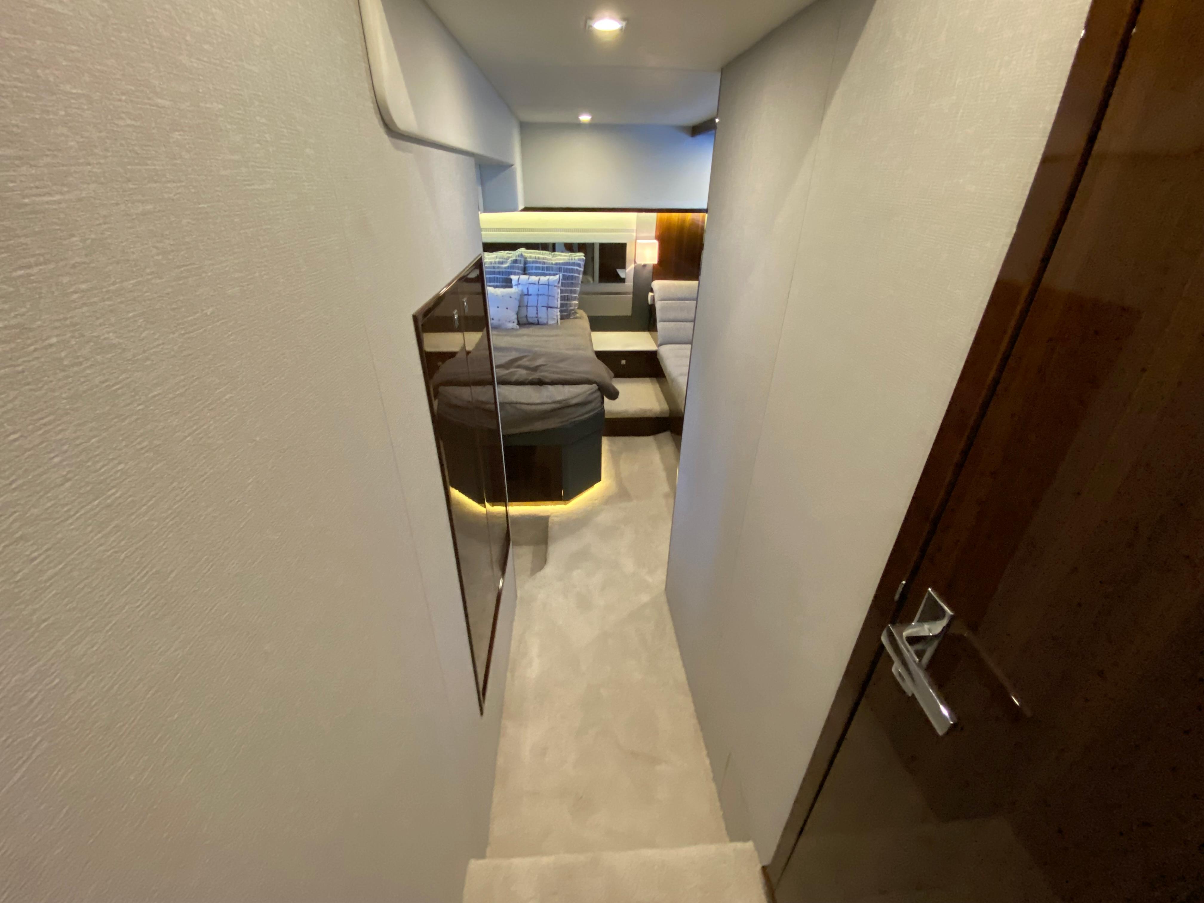 2023 Cruisers Yachts
                                                             46 Cantius Image Thumbnail #13