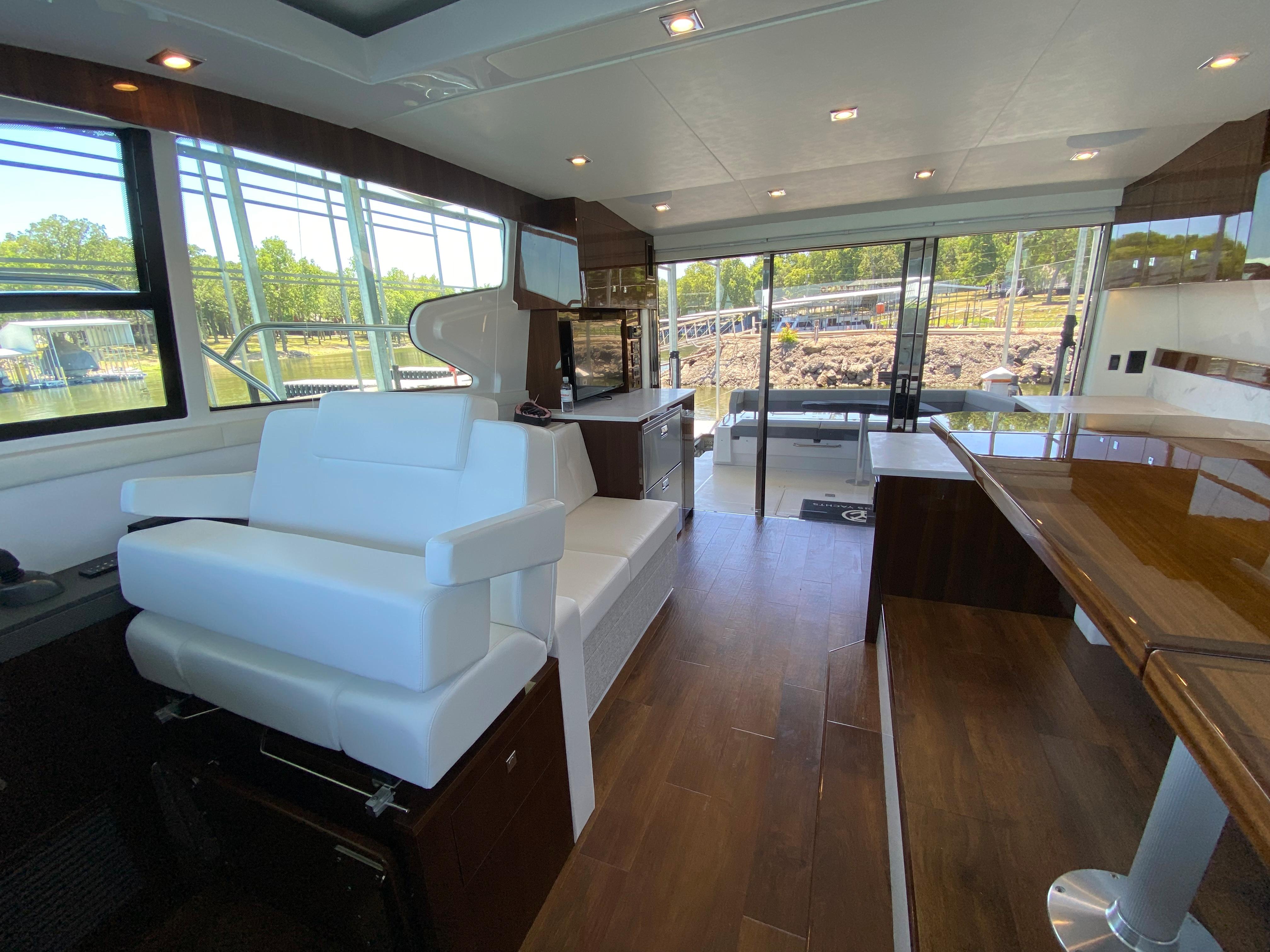 2023 Cruisers Yachts
                                                             46 Cantius Image Thumbnail #21