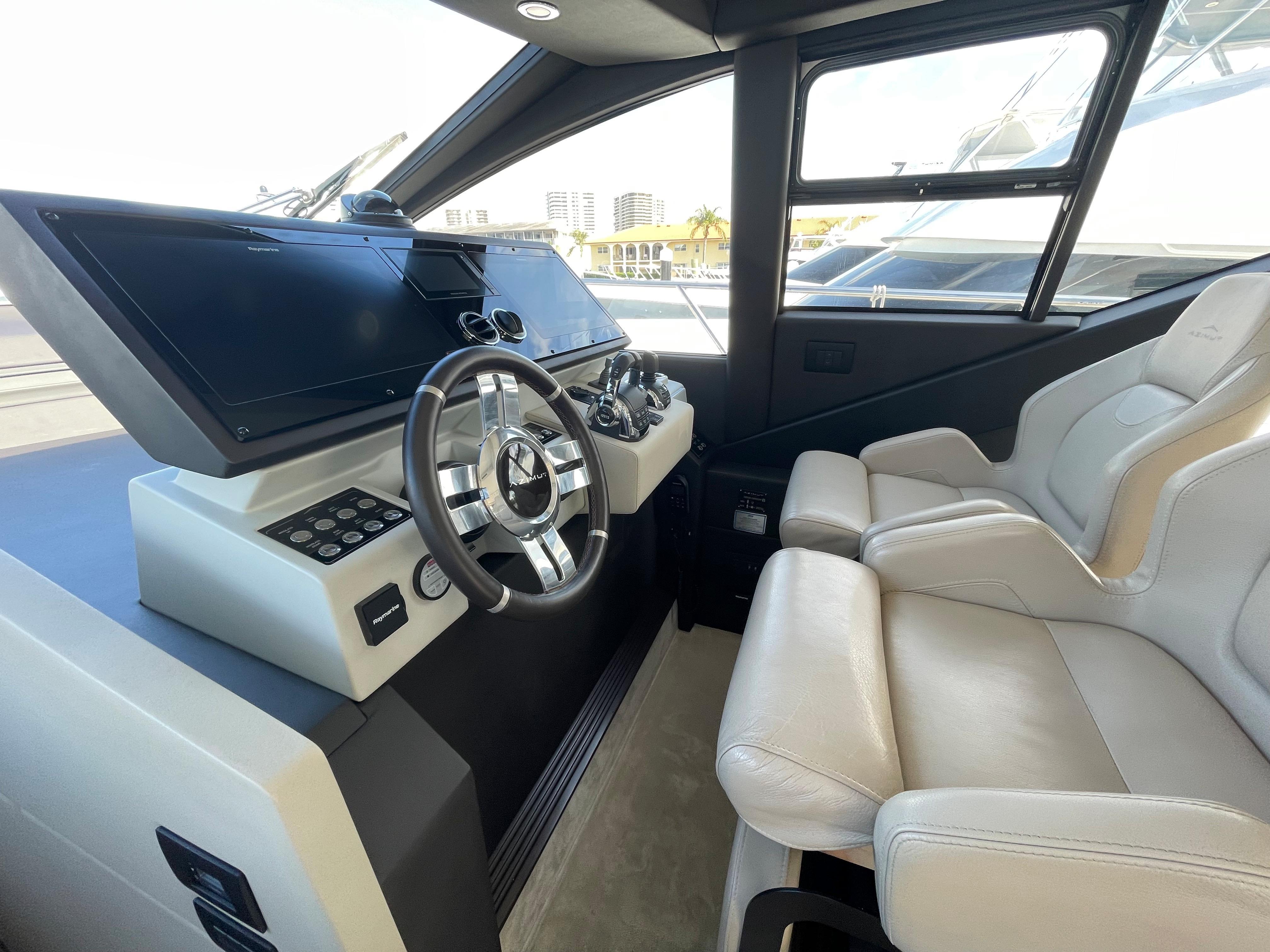 2021 Azimut
                                                             S6 SPORT FLY Image Thumbnail #10