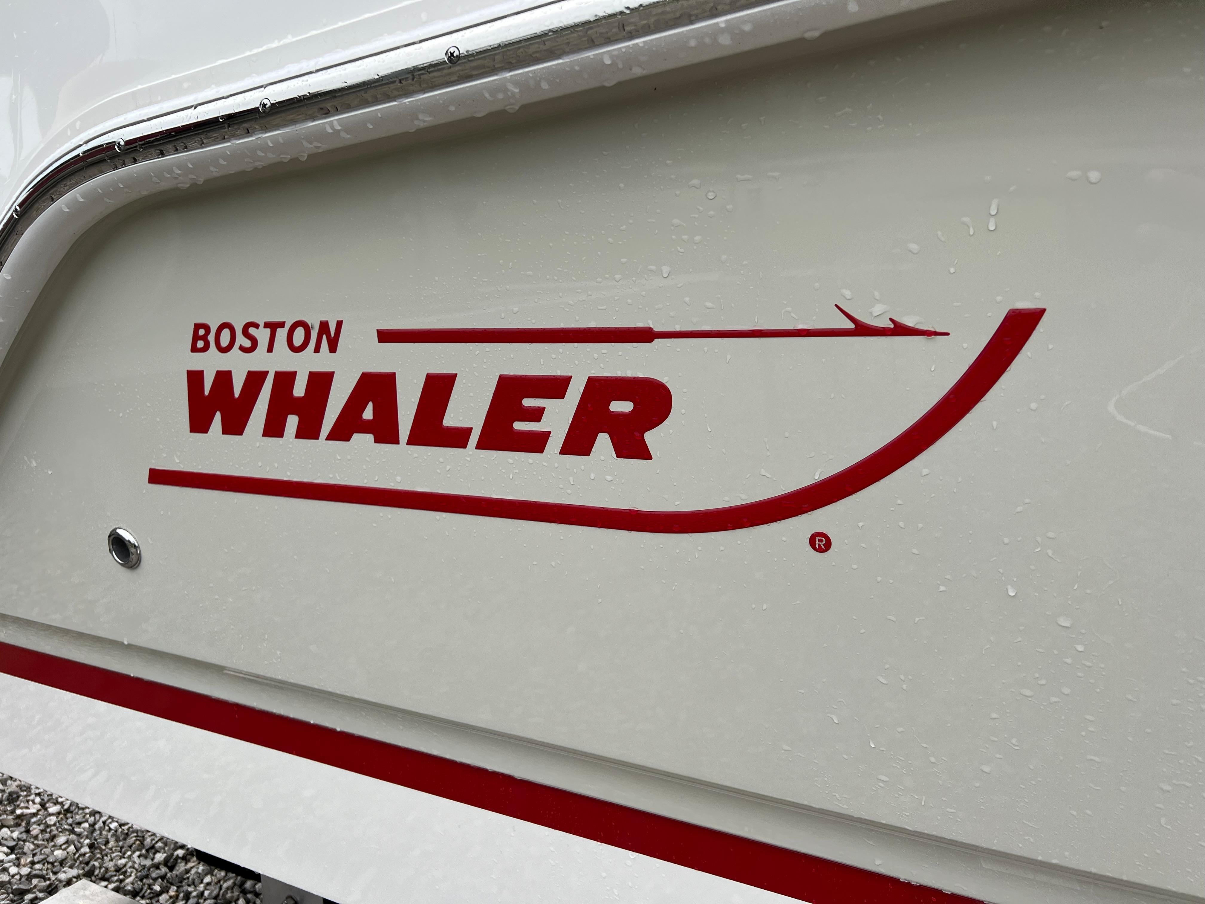 2022 Boston Whaler
                                                             240 Vantage Image Thumbnail #1