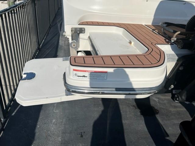 2017 Sea Ray
                                                             SDX 290 OB Image Thumbnail #22