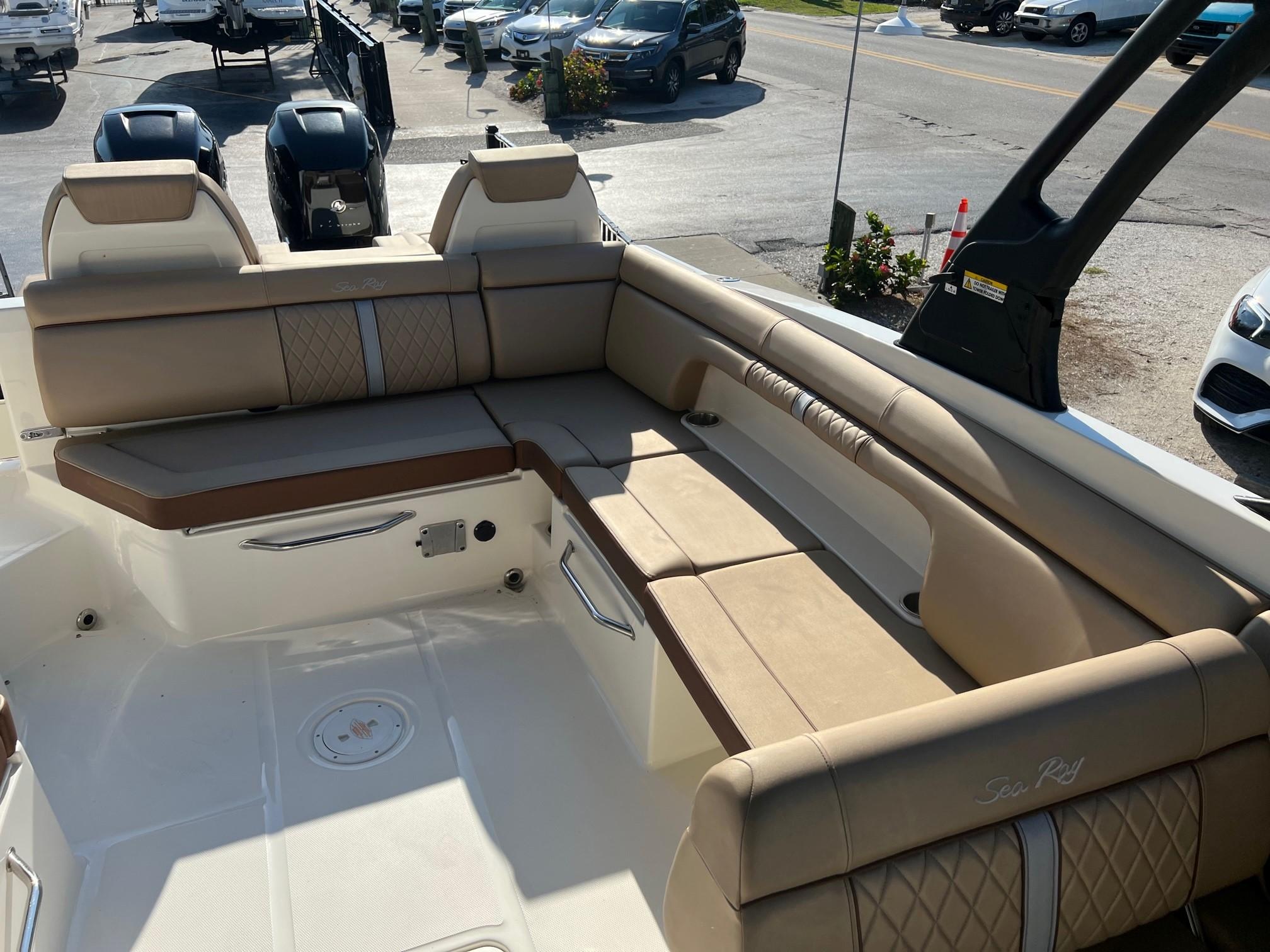 2017 Sea Ray
                                                             SDX 290 OB Image Thumbnail #15