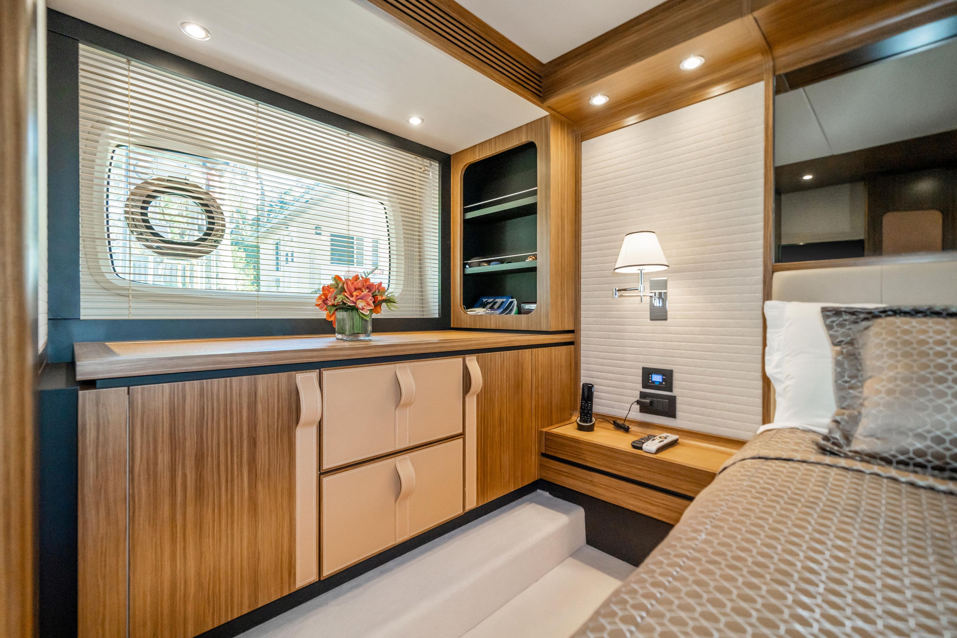 2018 Azimut
                                                             Magellano 66 Image Thumbnail #26
