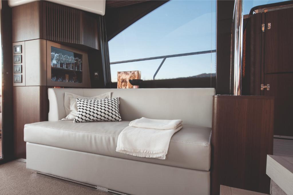 2018 Azimut
                                                             50 Flybridge Image Thumbnail #66