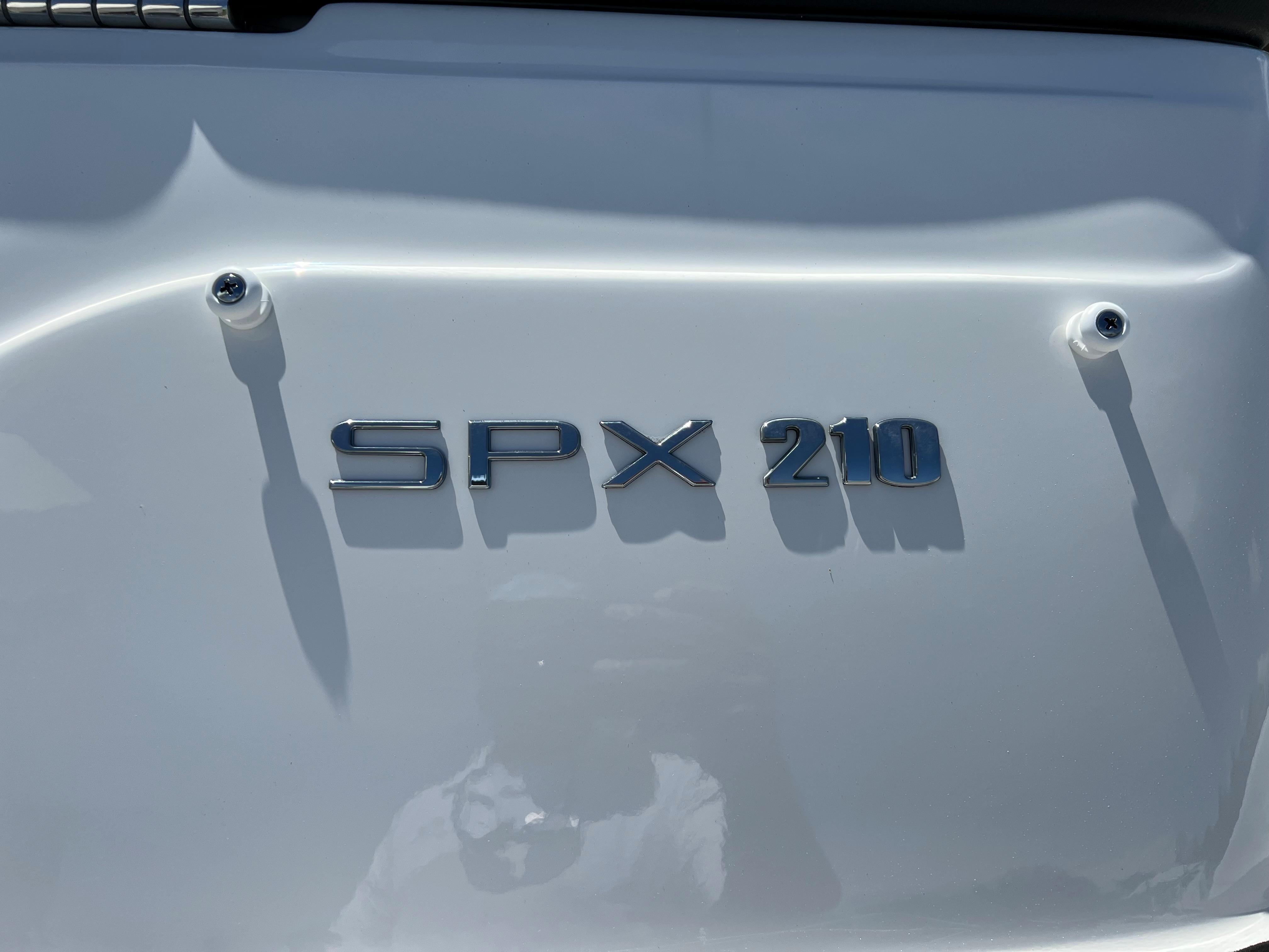 2023 Sea Ray
                                                             SPX 210 OB Image Thumbnail #6