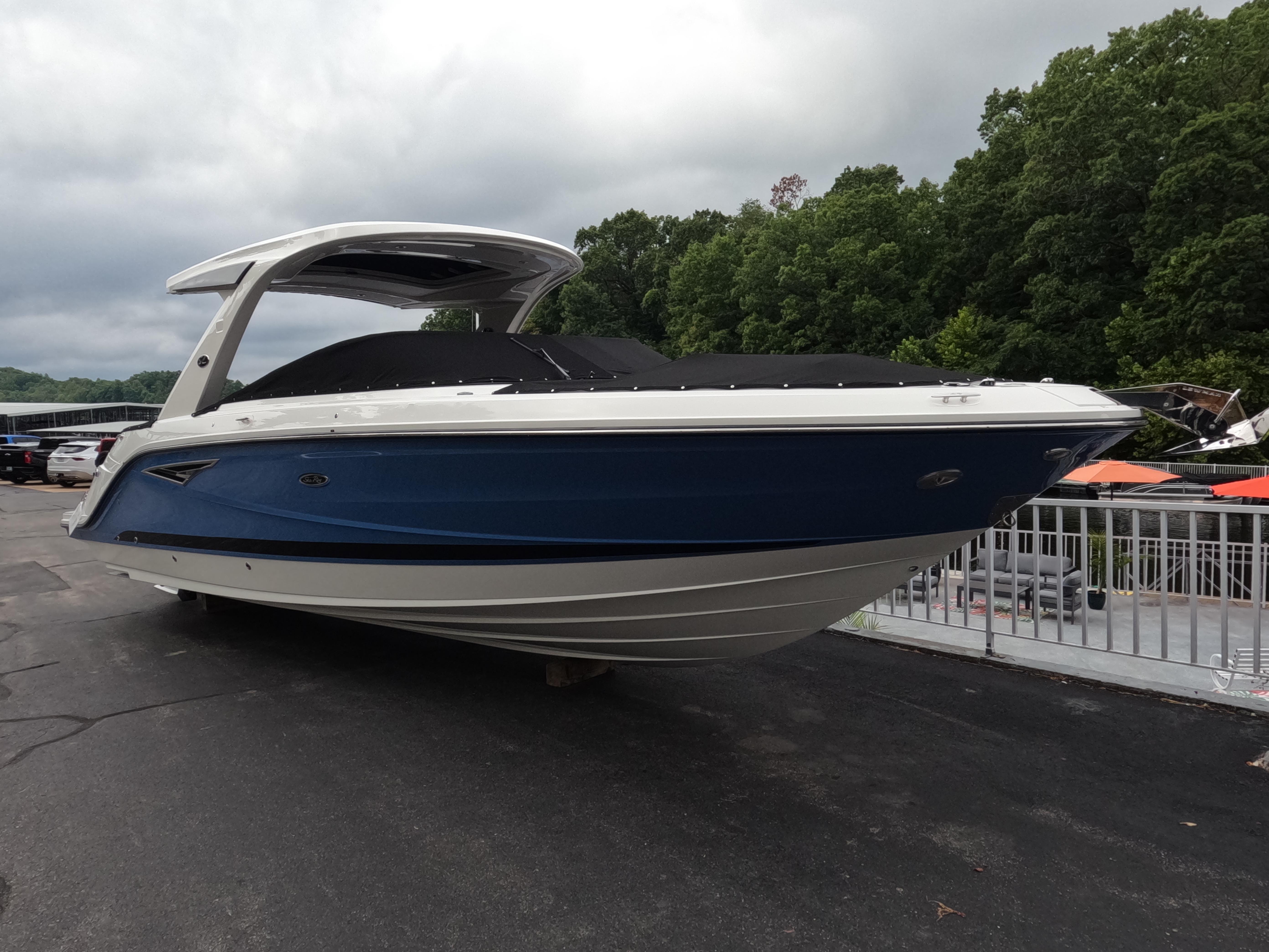 2023 Sea Ray
                                                             SLX 310 Image Thumbnail #1