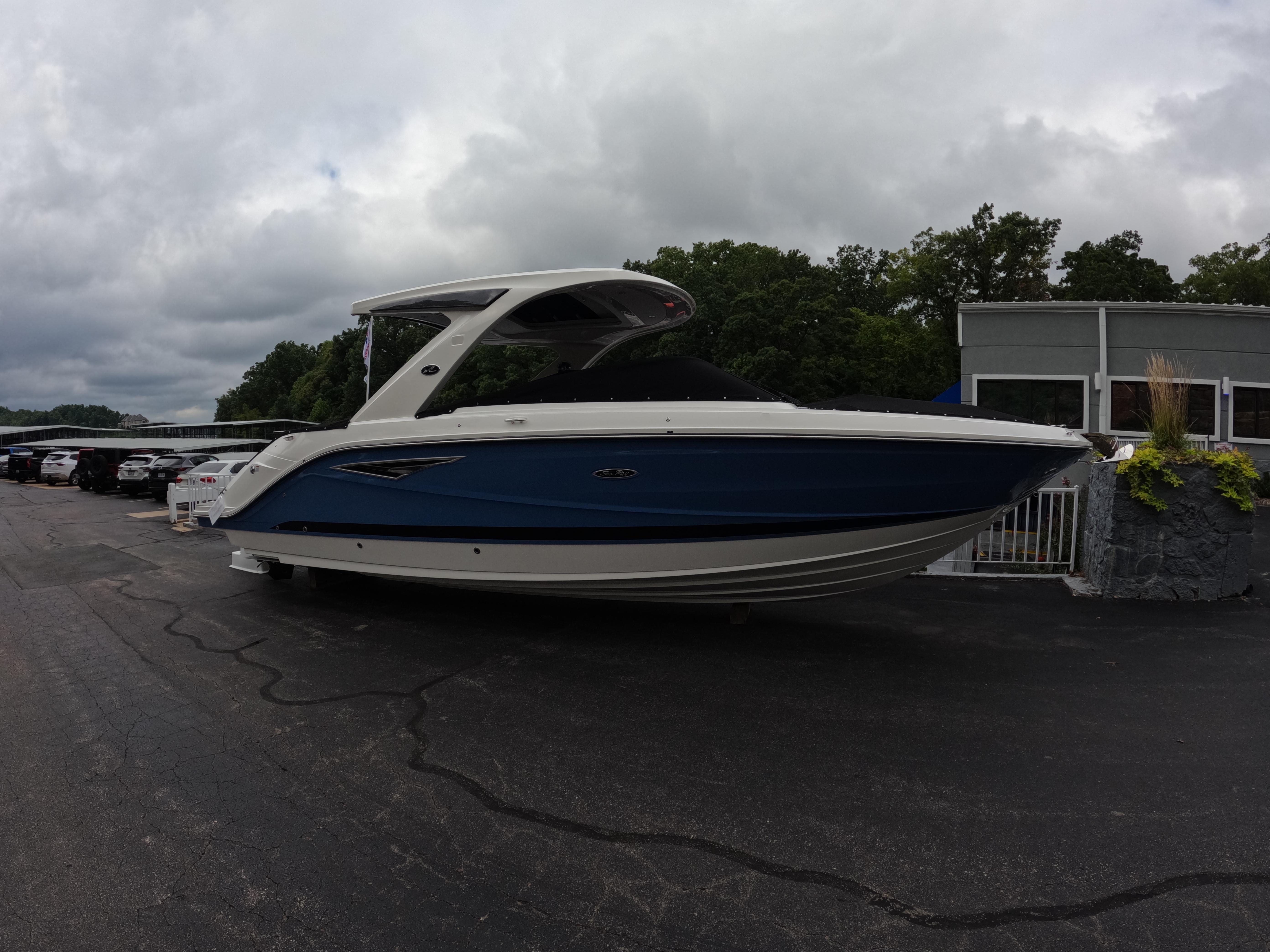 2023 Sea Ray
                                                             SLX 310 Image Thumbnail #2