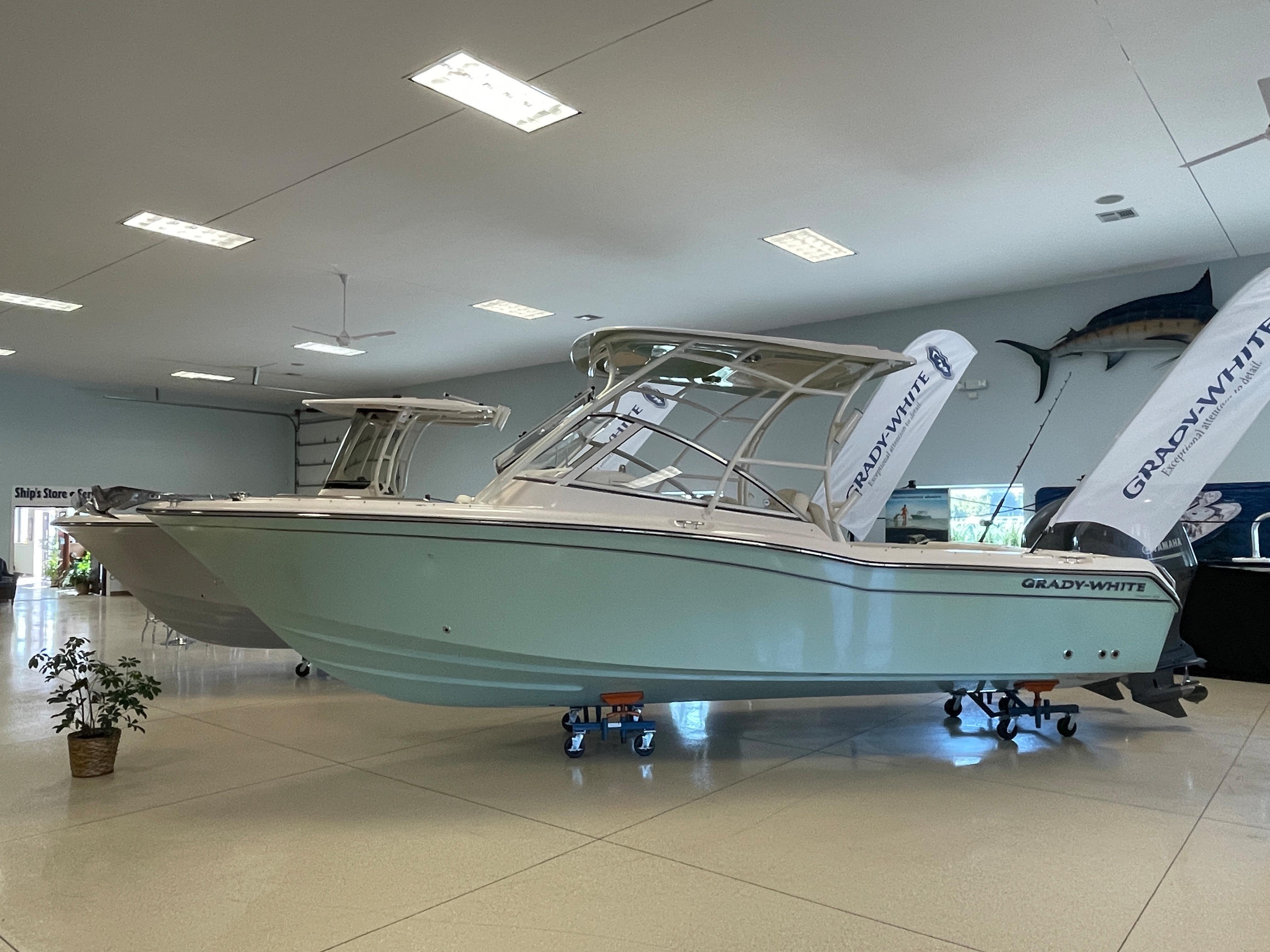 {{boat.ModelYear}} {{boat.Make}} {{boat.Model}}