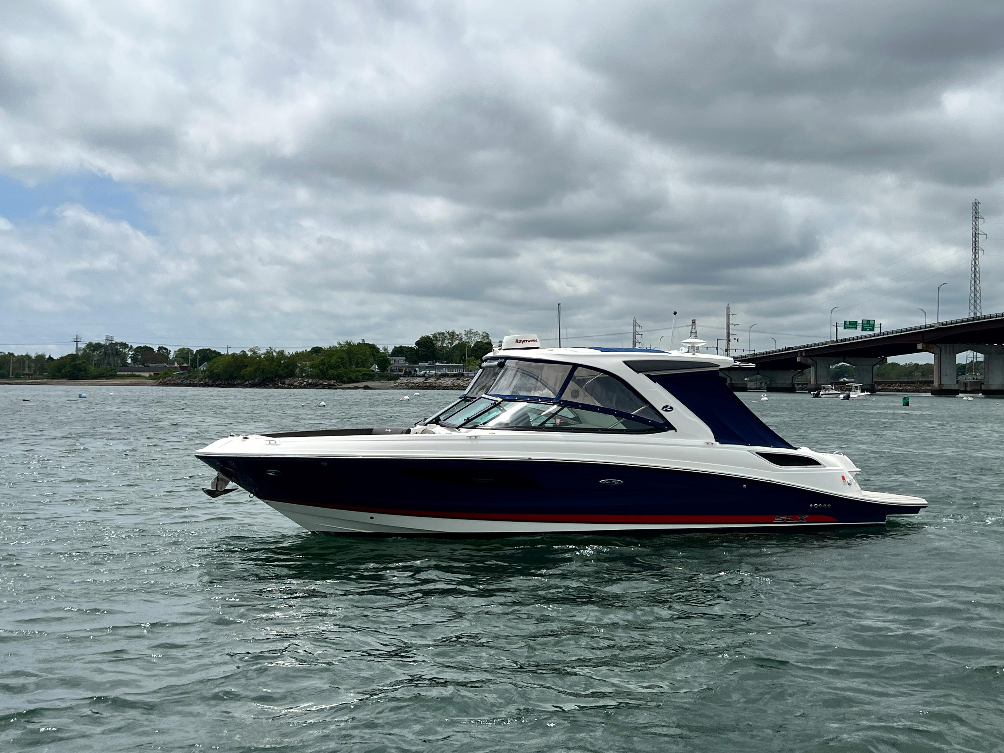 2016 Sea Ray
                                                             350 SLX Image Thumbnail #7