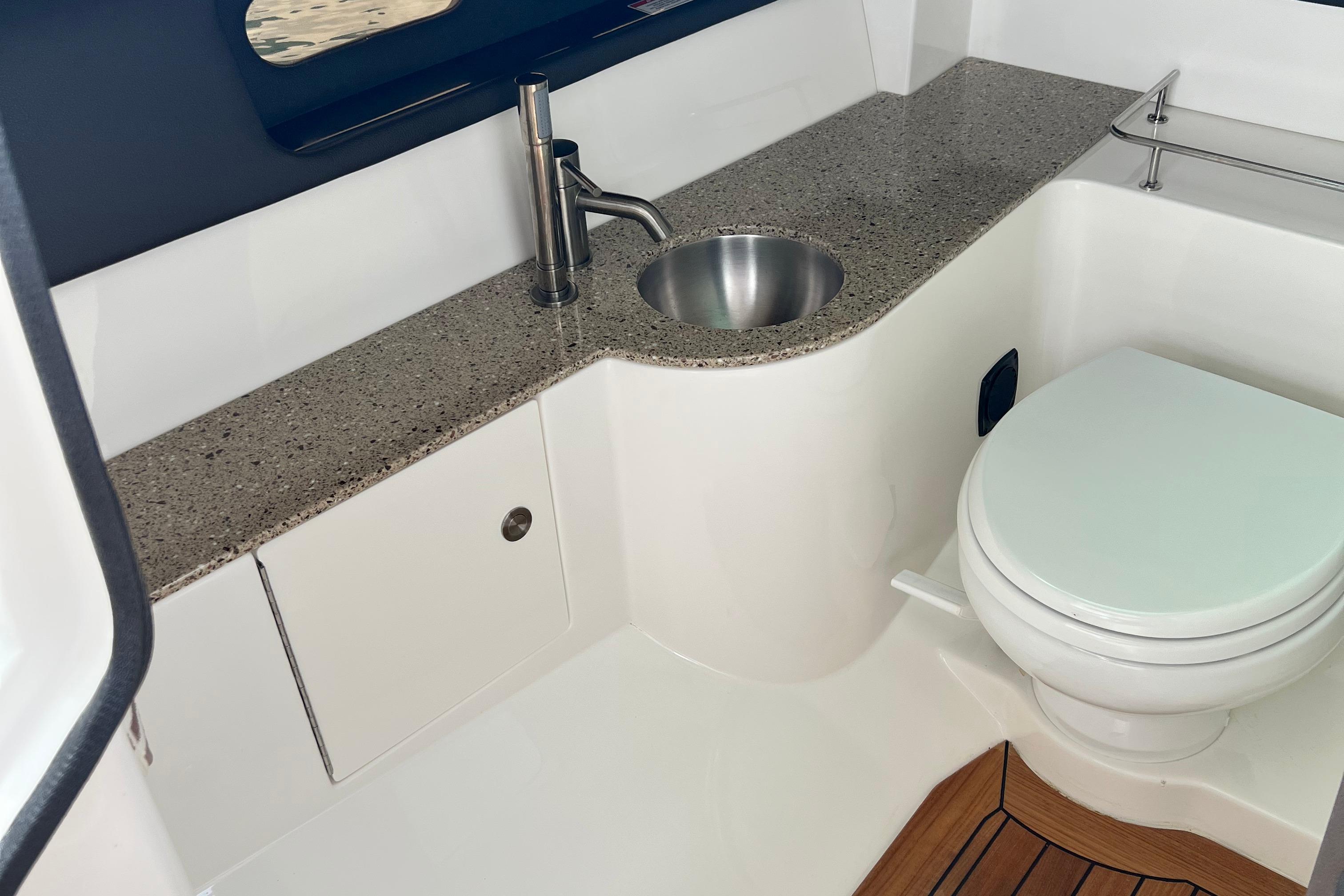 2016 Sea Ray
                                                             350 SLX Image Thumbnail #36