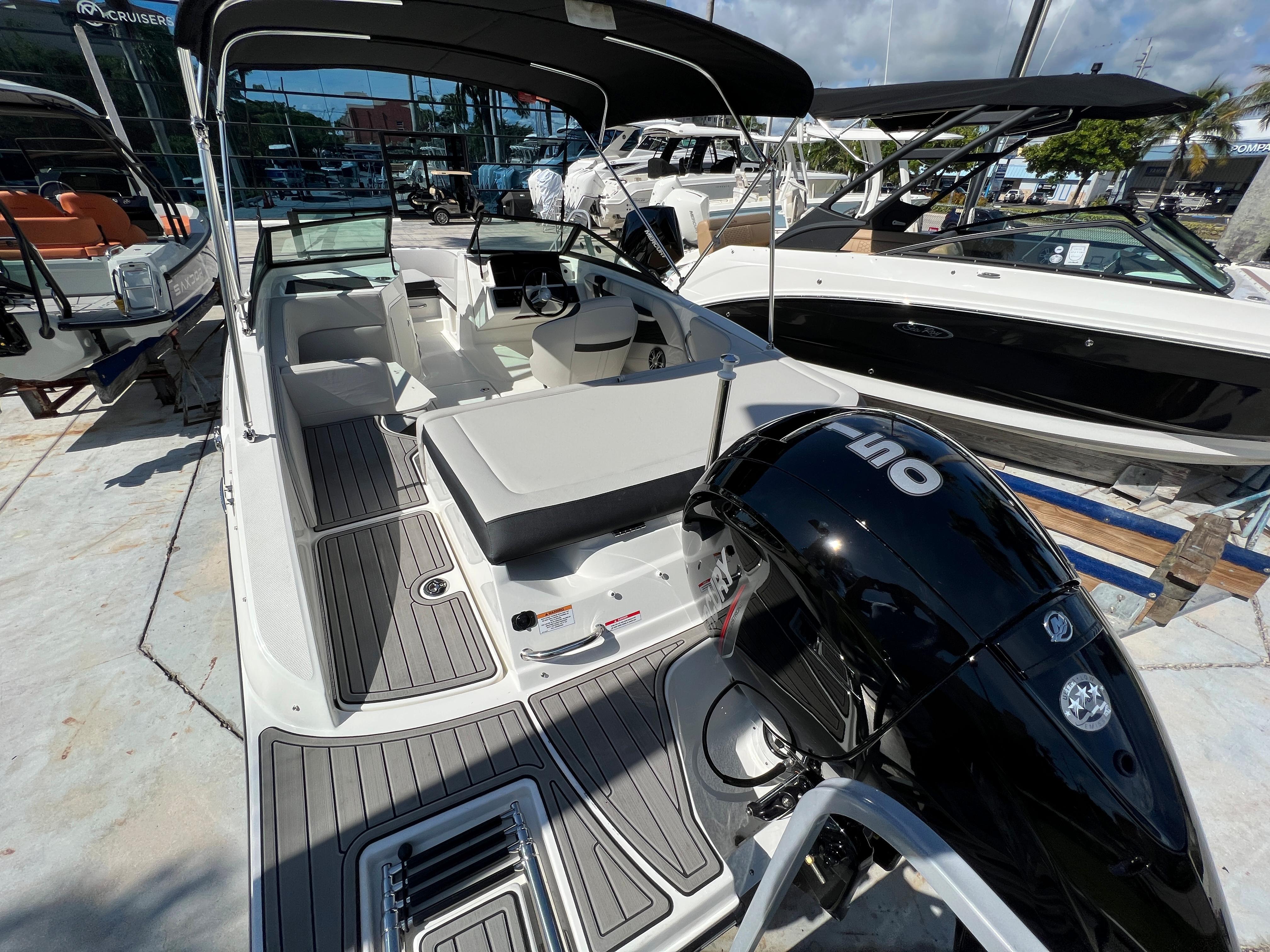 2023 Sea Ray
                                                             SPX 190 OB Image Thumbnail #6