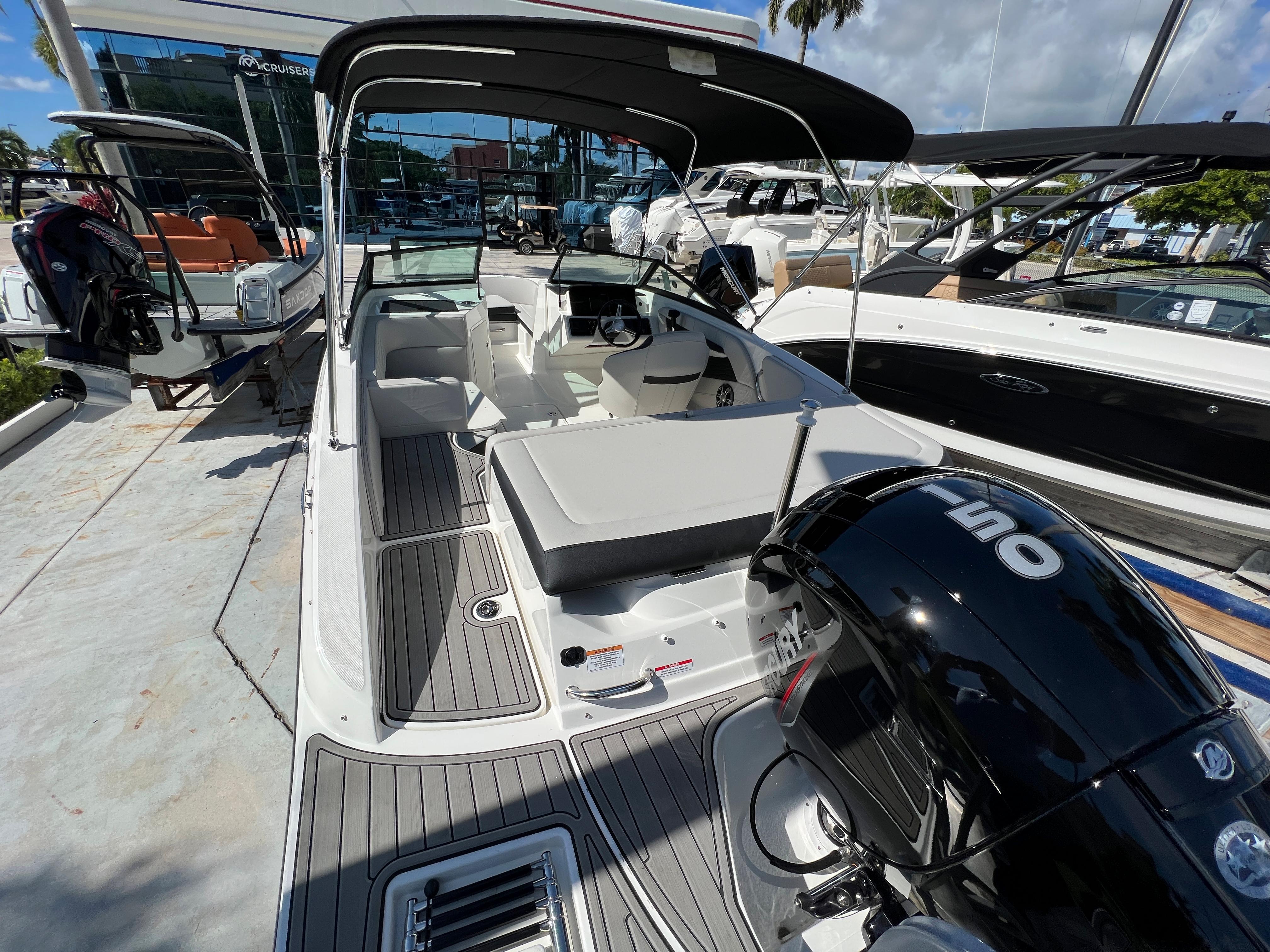 2023 Sea Ray
                                                             SPX 190 OB Image Thumbnail #7